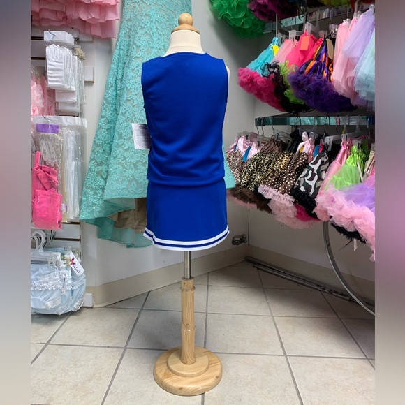 Childs Size 5 Or 10 Blue & White Lions Mascot Logo Cheerleading Uniform Set NWT - Picture 2 of 2